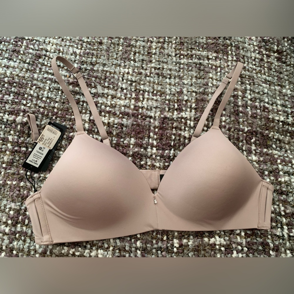 NWT Montelle Wire Free T-shirt Bra Moonshell